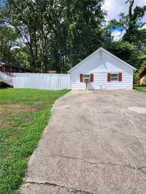 A home in Douglasville