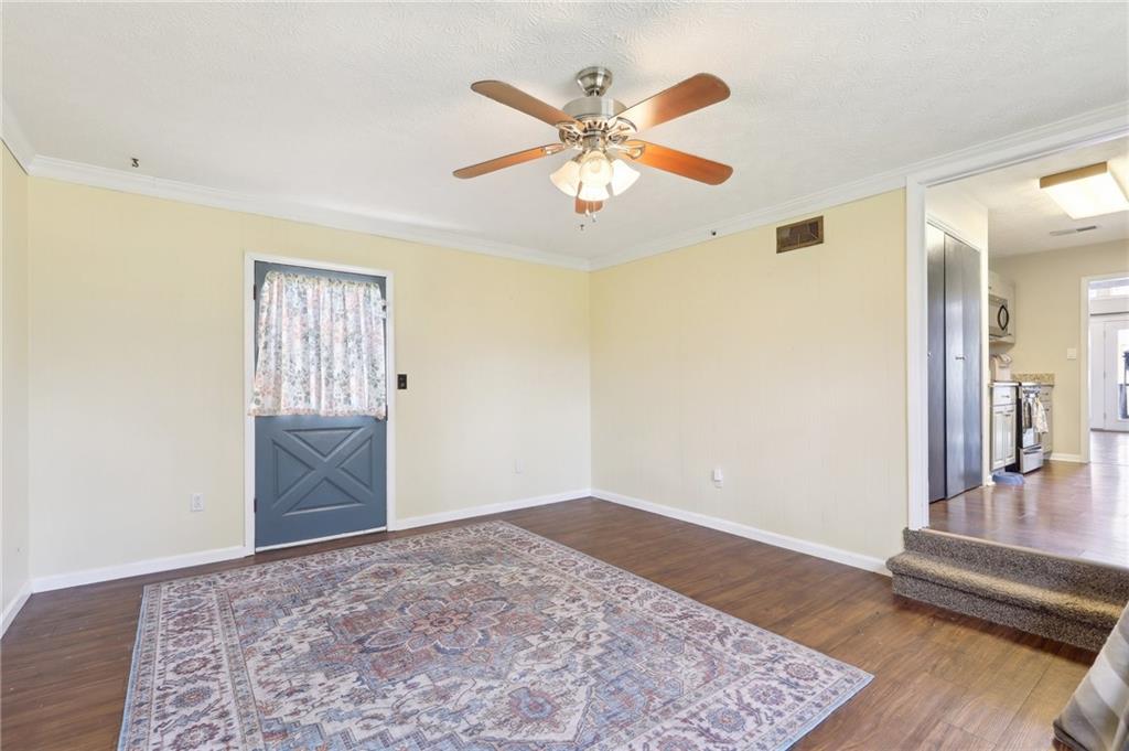 6 Lynn Circle, Newnan, Georgia image 10