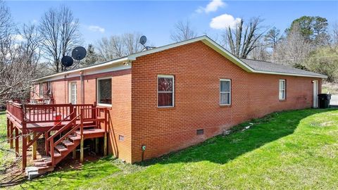 A home in Mccaysville