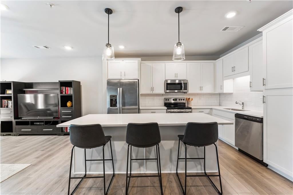 2030 Main Street NW 207