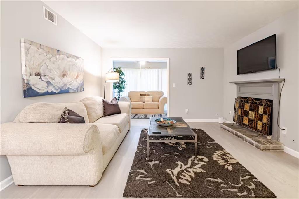 1312 Brockett Place