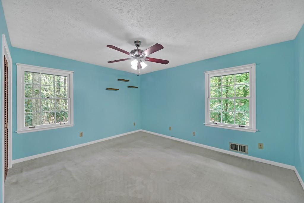 4856 Rock Haven Drive, Lilburn, Georgia image 28