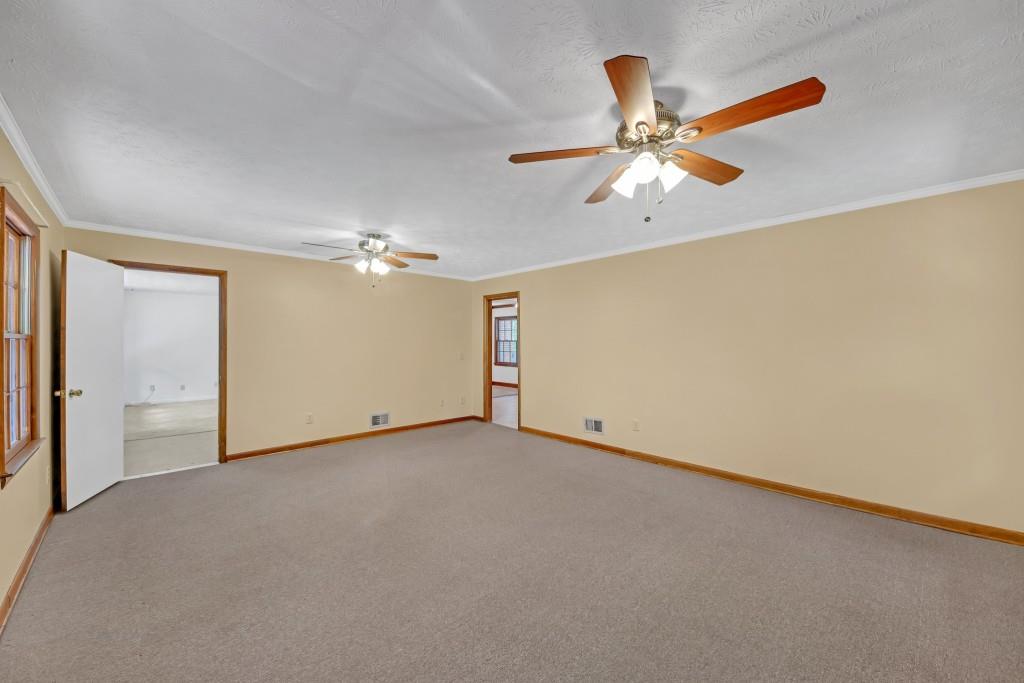 4856 Rock Haven Drive, Lilburn, Georgia image 16