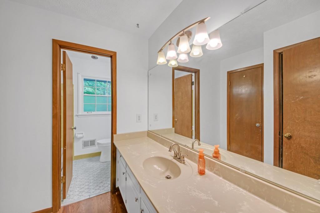4856 Rock Haven Drive, Lilburn, Georgia image 30