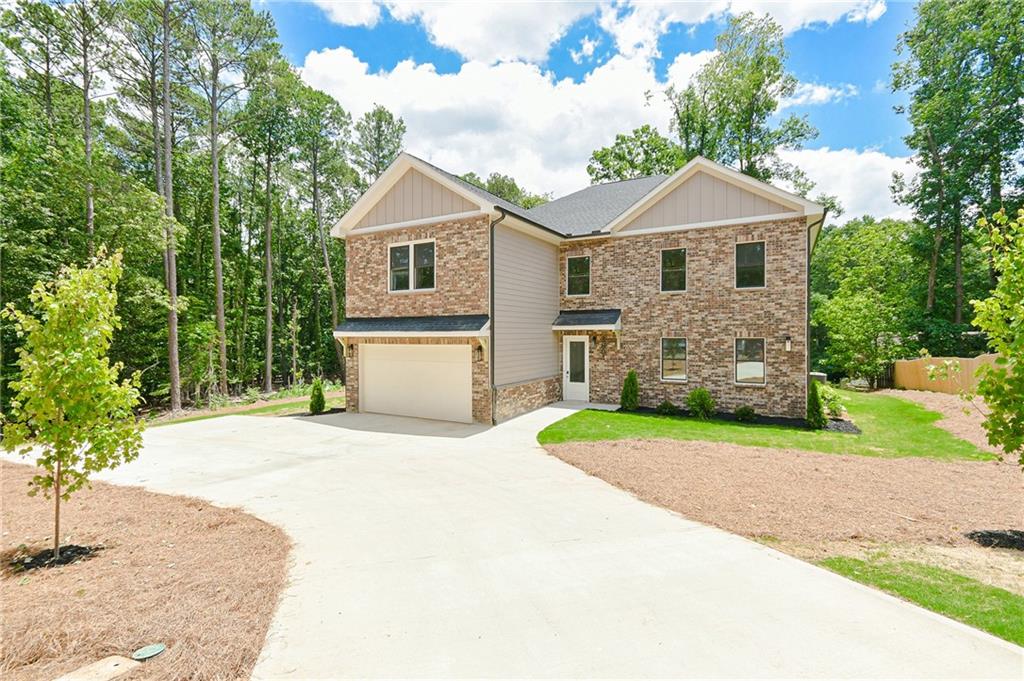 Hot New Construction Rental in Duluth, GA: Experience luxury living in this stunning new construction home, situated in the heart of Duluth, GA. This elegant residence features 4 spacious bedrooms and 3 modern bathrooms, offering a floor plan designed for both comfort and style.
Highlights of this home include: Gourmet kitchen with top-of-the-line appliances, Lavish master suite with premium finishes, and numerous upgrades throughout. Enjoy added peace of mind with water and gas included in your rent—no extra costs for you! Perfect for those seeking modern amenities and stylish finishes, this home is truly must-see. Don't miss your chance to make this exquisite property your next home!