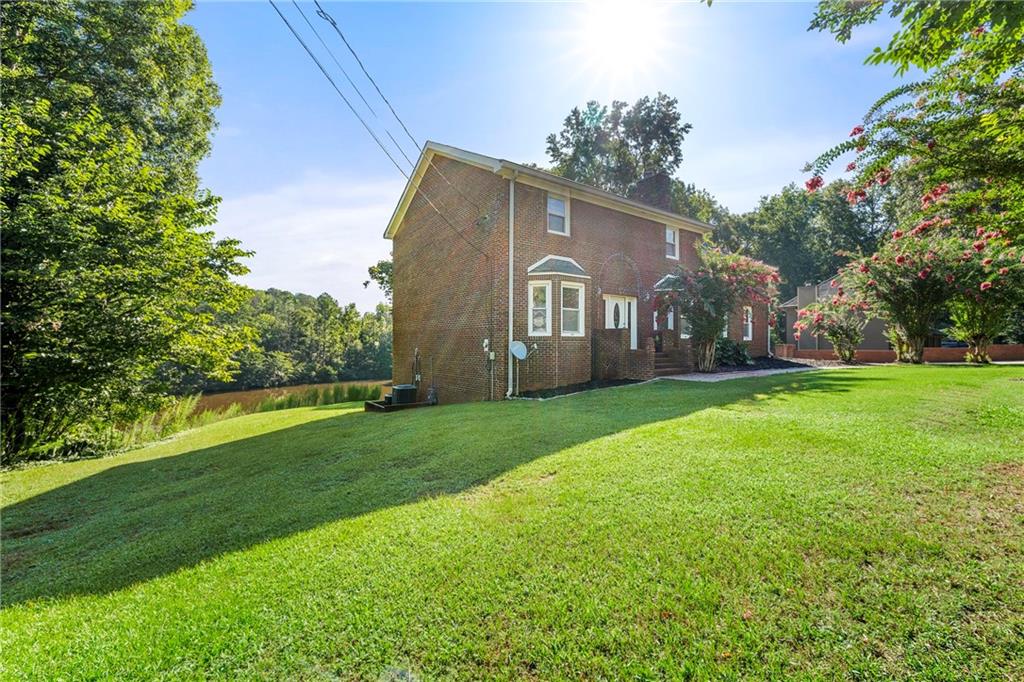 140 Forest Lake Drive