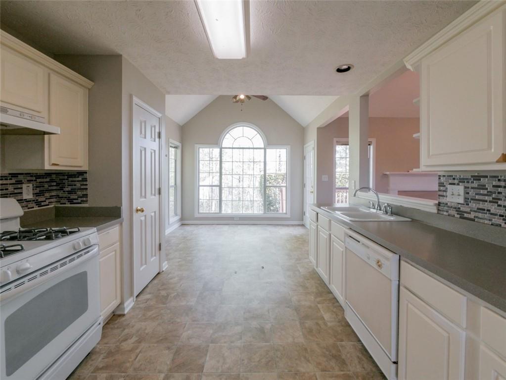 334 Royal Crescent Way, Stockbridge, Georgia image 6