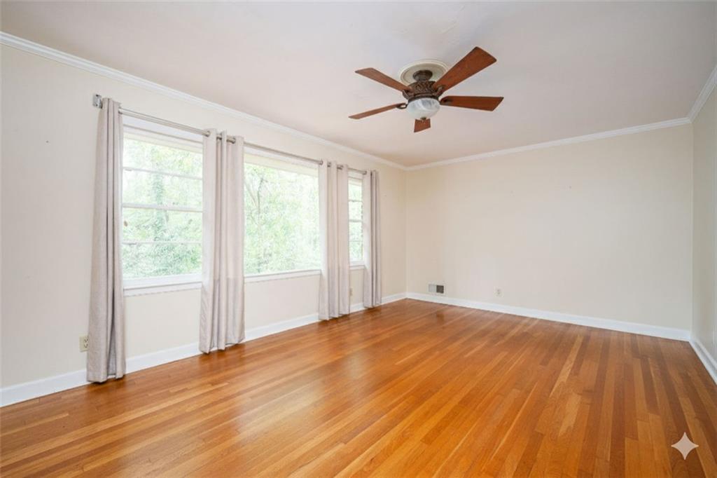 5860 Greenbrier Road NE