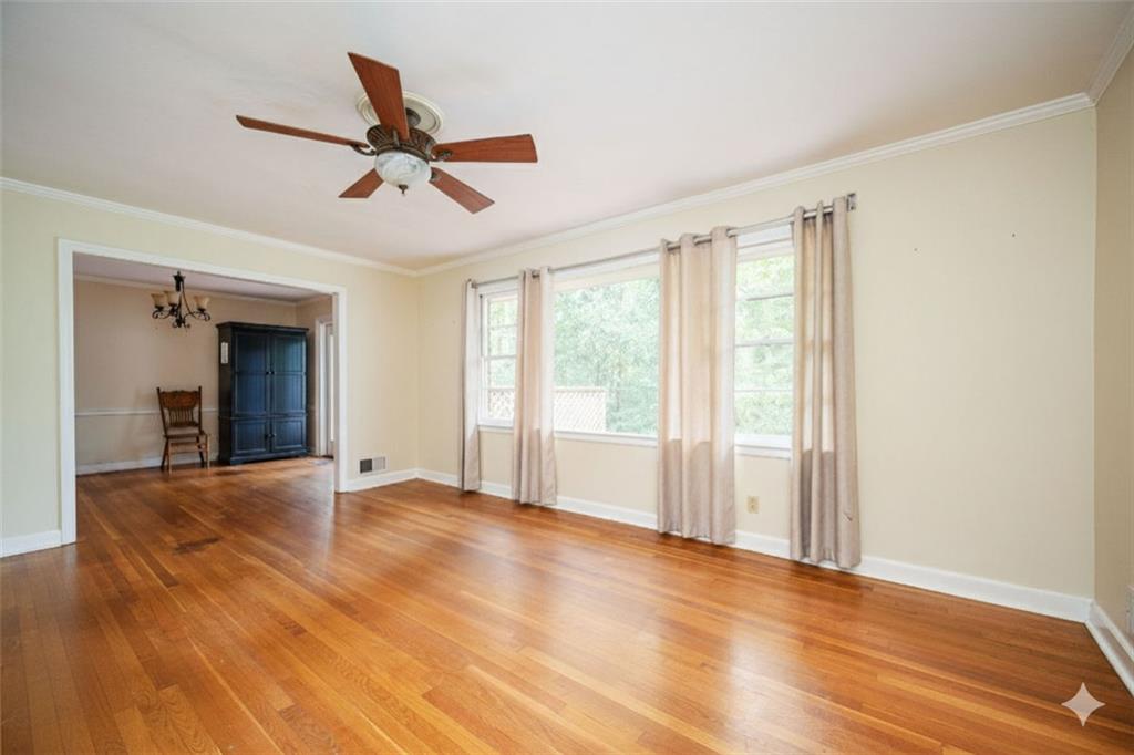 5860 Greenbrier Road NE