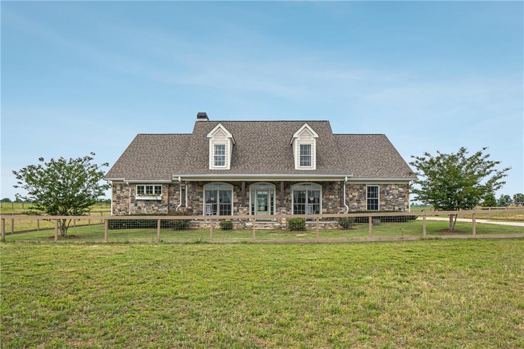 180 Spears Lane