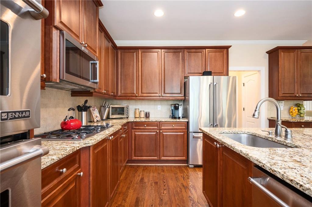 455 Cooper Woods Court, Smyrna, Georgia image 11