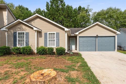 A home in Ellenwood