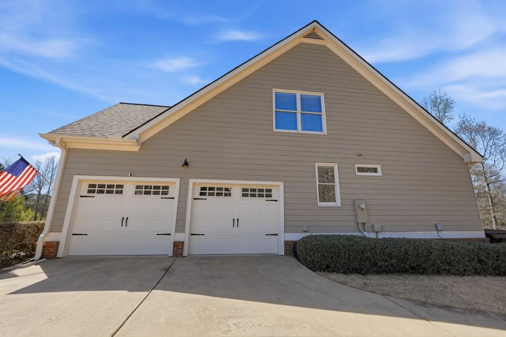 13 WATERSTONE Drive SE