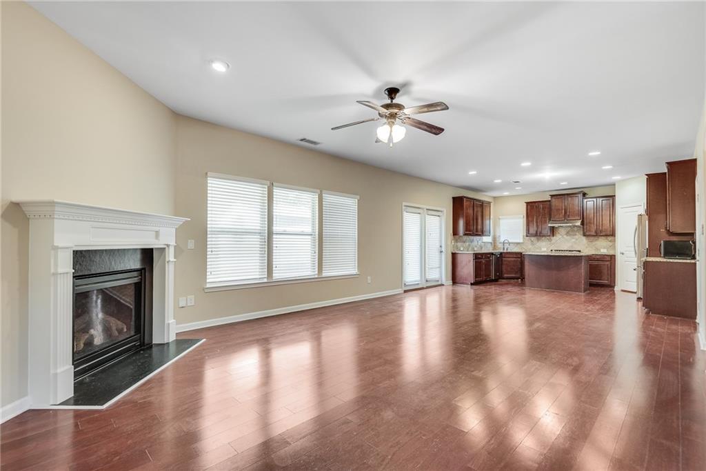 Roberts Landing - Residential Lease