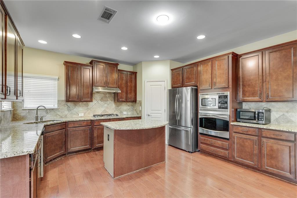 Roberts Landing - Residential Lease