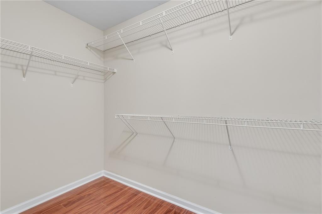 Roberts Landing - Residential Lease