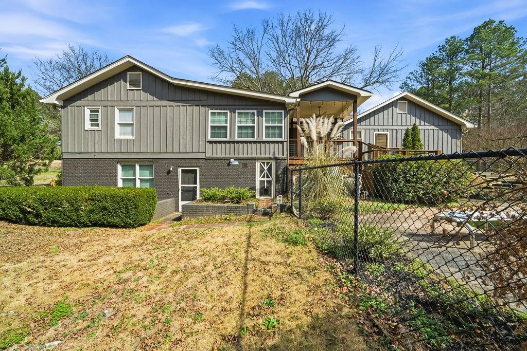 94 Tate Estates Road SE