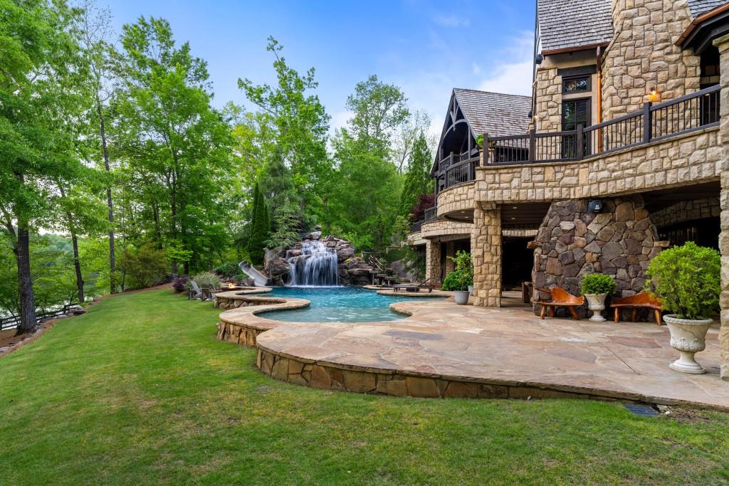 Lake at North Valley - Residential