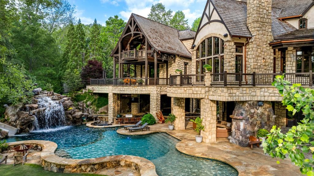 Lake at North Valley - Residential