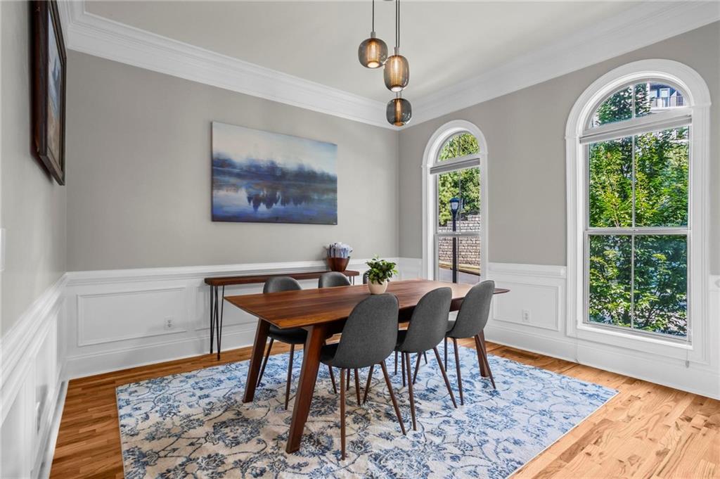 2560 Crescent Park Court