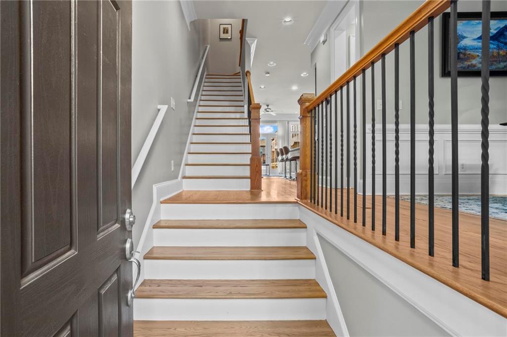 2560 Crescent Park Court