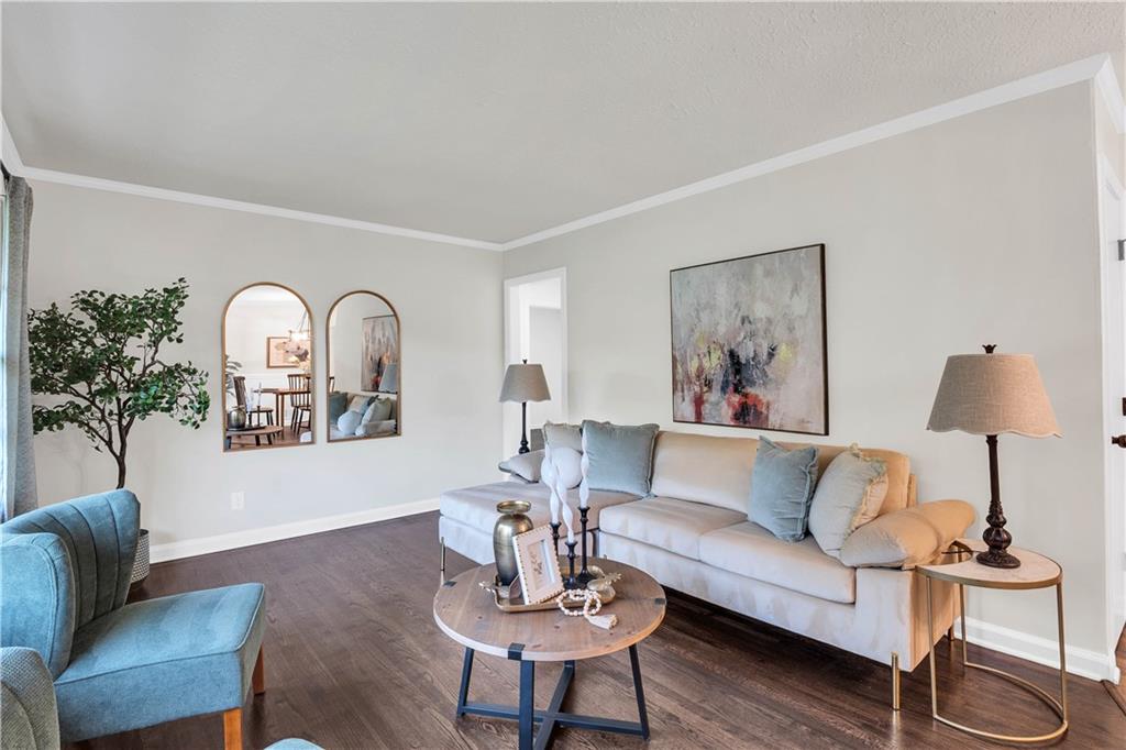 522 ELIZABETH Lane SW