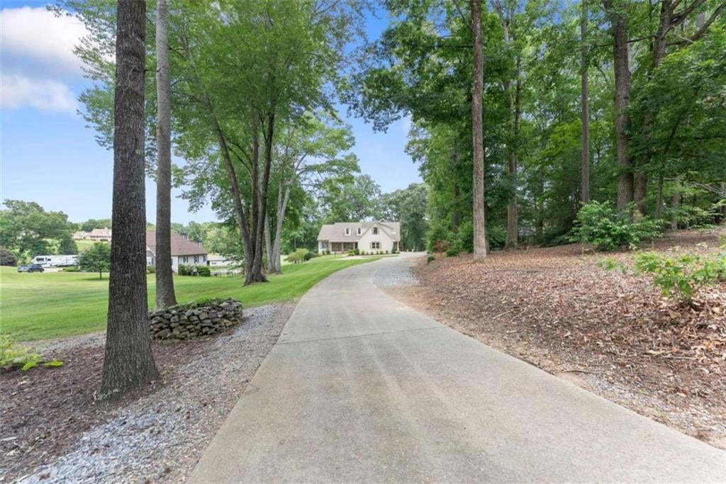 5825 Sweetbottom Lane