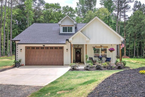 Homes For Sale - 4142 Lovvorn Road<br/> Carrollton, GA 30117