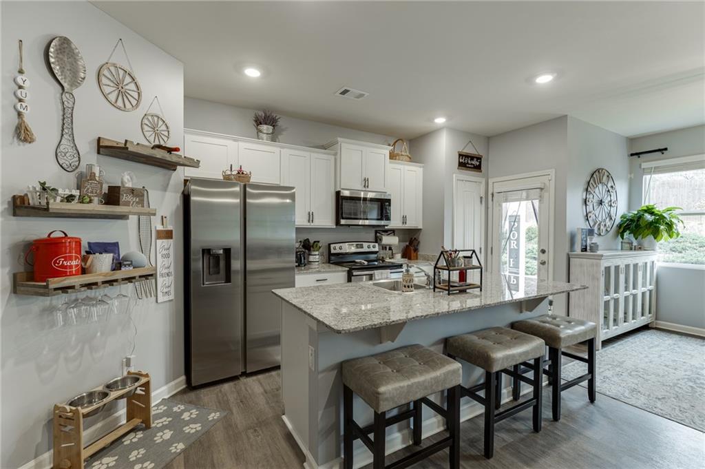 5328 Barberry Avenue