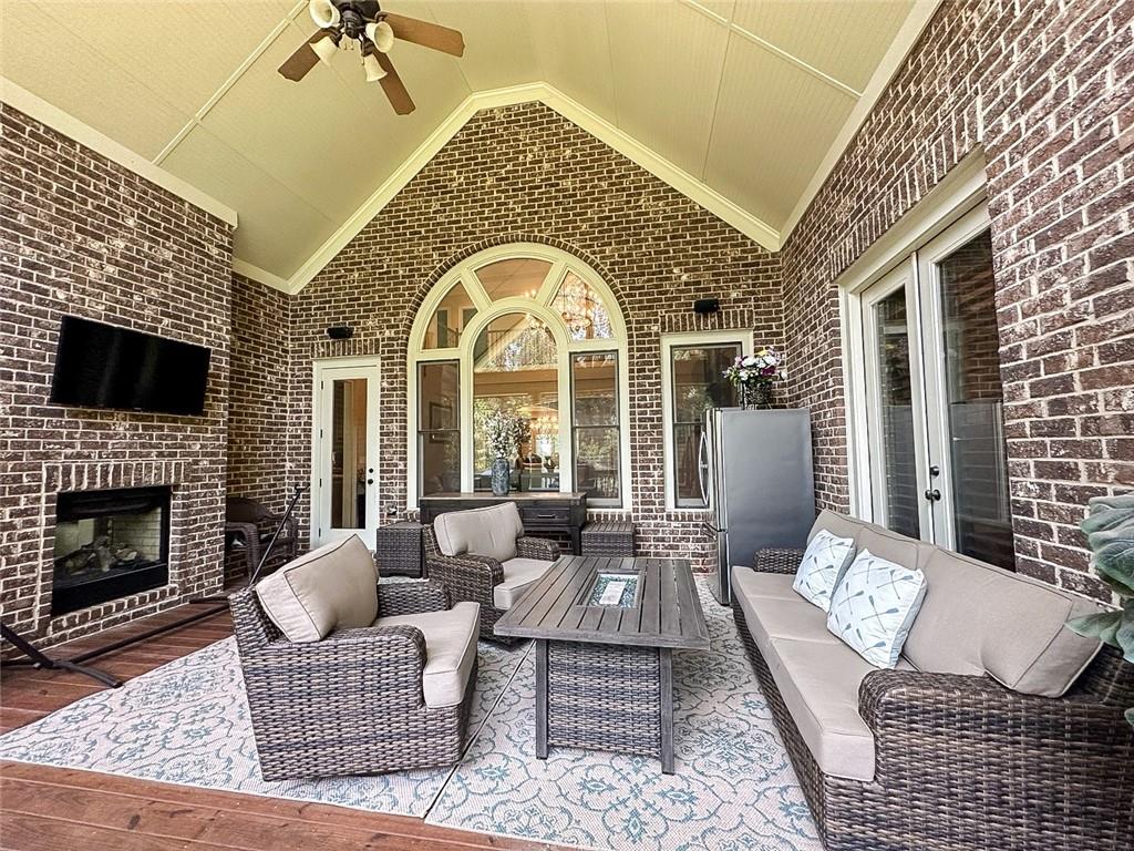 The Woodlands of Chateau Elan - Residential