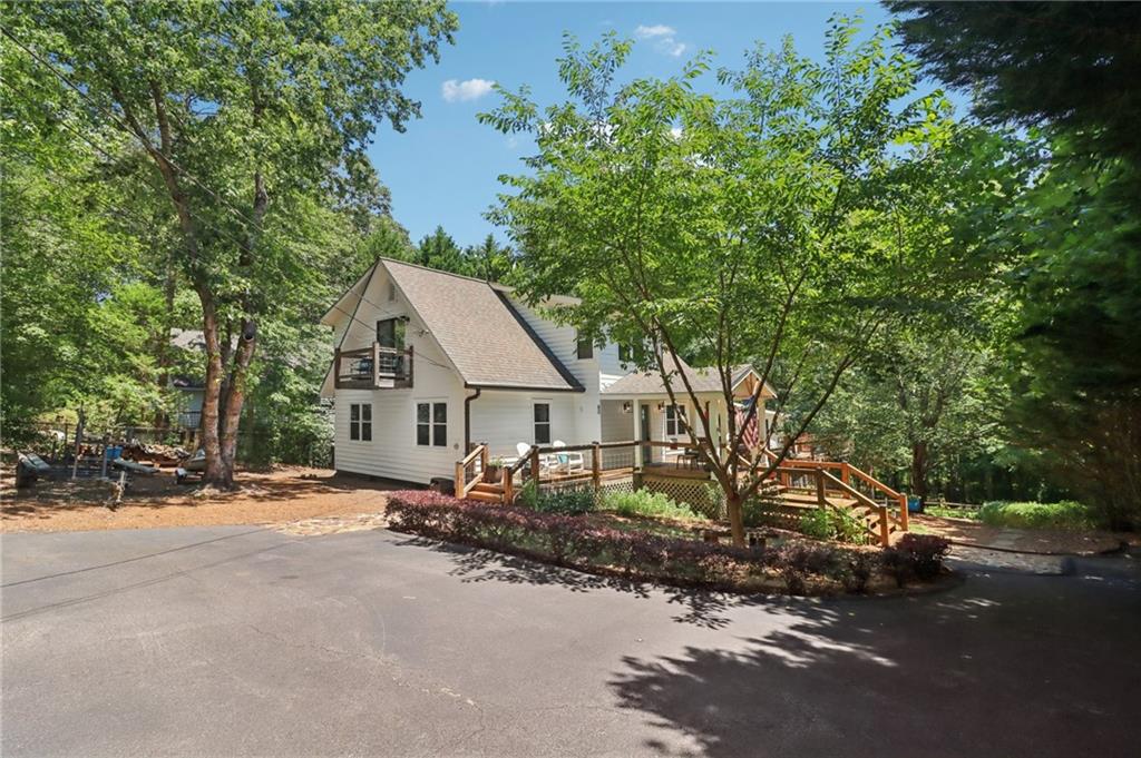 80 Eastview Drive