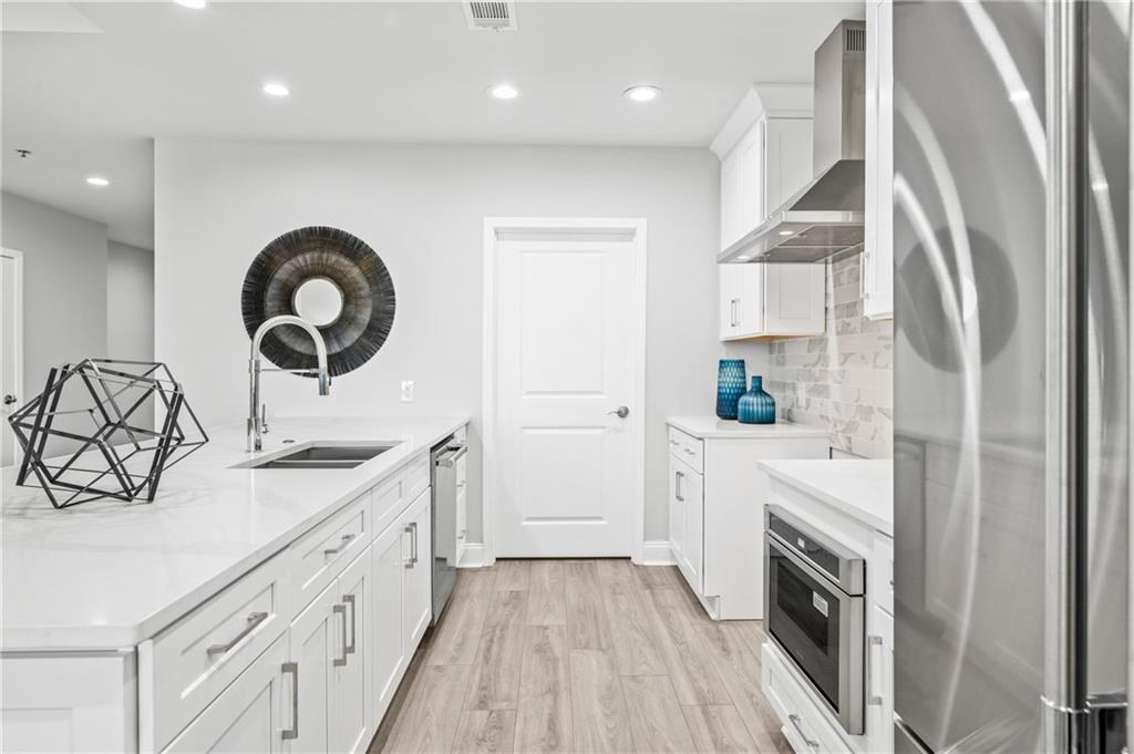 270 17th Street NW 3308