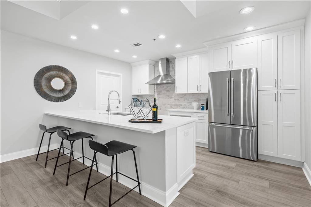 270 17th Street NW 3308