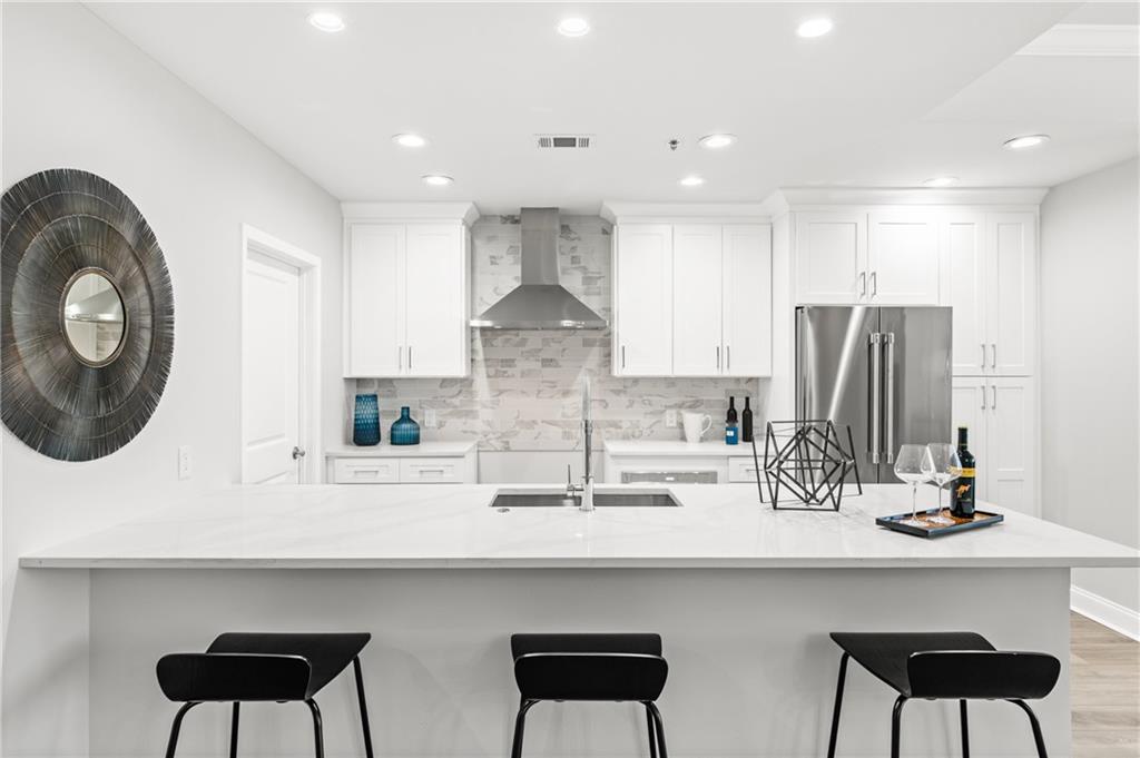 270 17th Street NW 3308