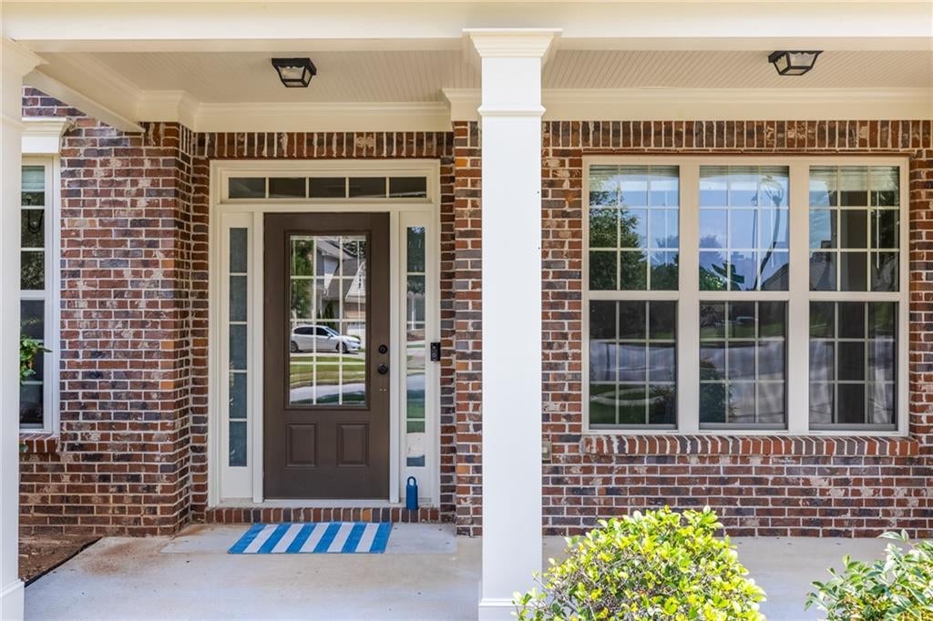 1075 Crescent Ridge Drive