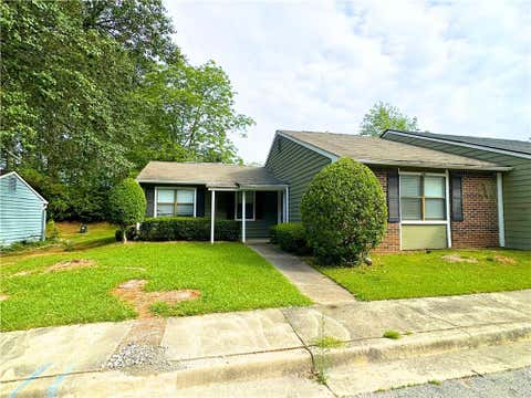 Townhouse For Sale - 138 Sandalwood Circle<br/> Lawrenceville, GA 30046