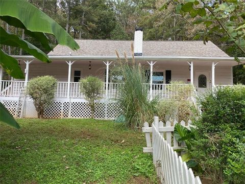 A home in Dawsonville