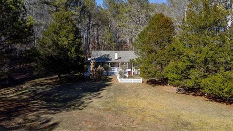 A home in Dawsonville