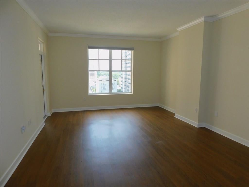 1101 Juniper Street NE 914