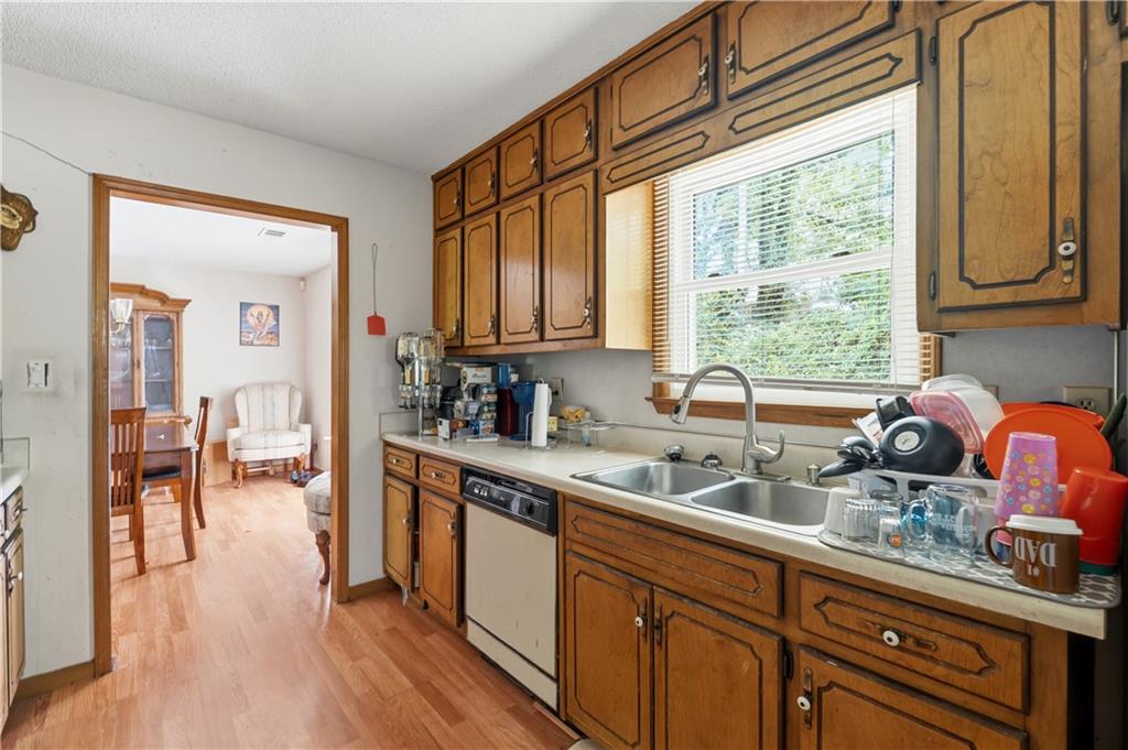 243 Lakeview Dr