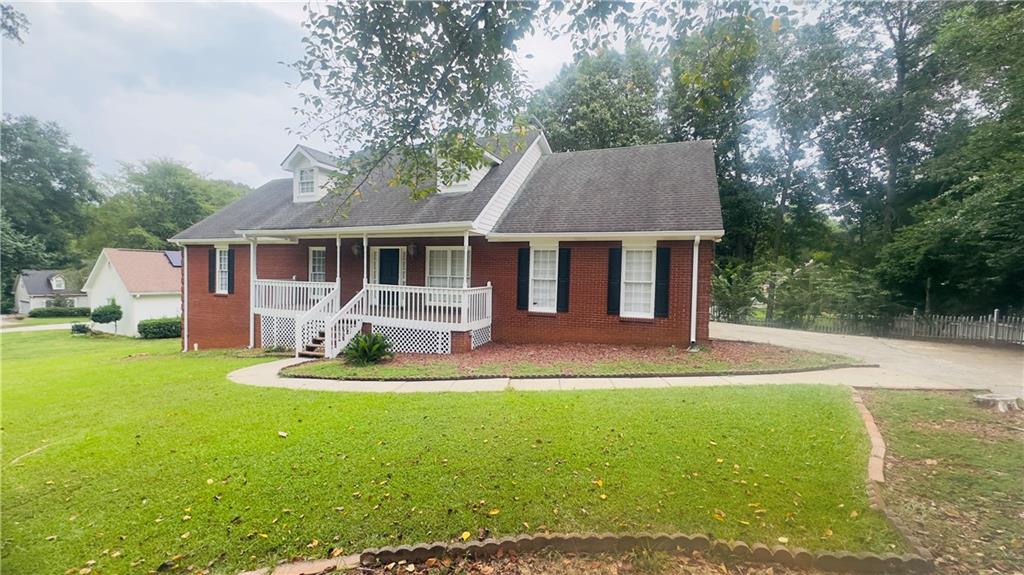 902 Sweetbay Court