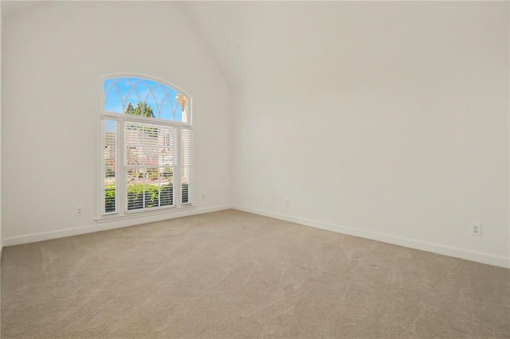 4652 Dandelion Circle NE