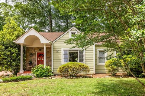 Photo of 143 Hood Circle, Decatur, GA 30030 (MLS # 7761413)