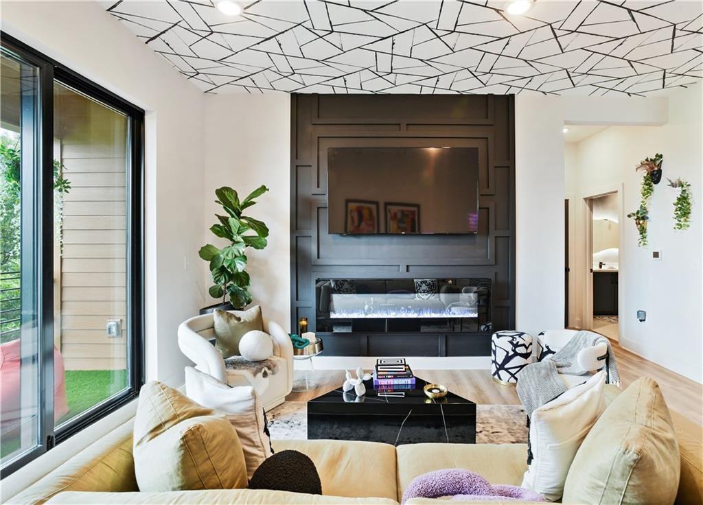 112 Rogers Street NE 505