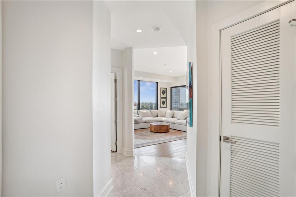 2828 Peachtree Road NW 1002