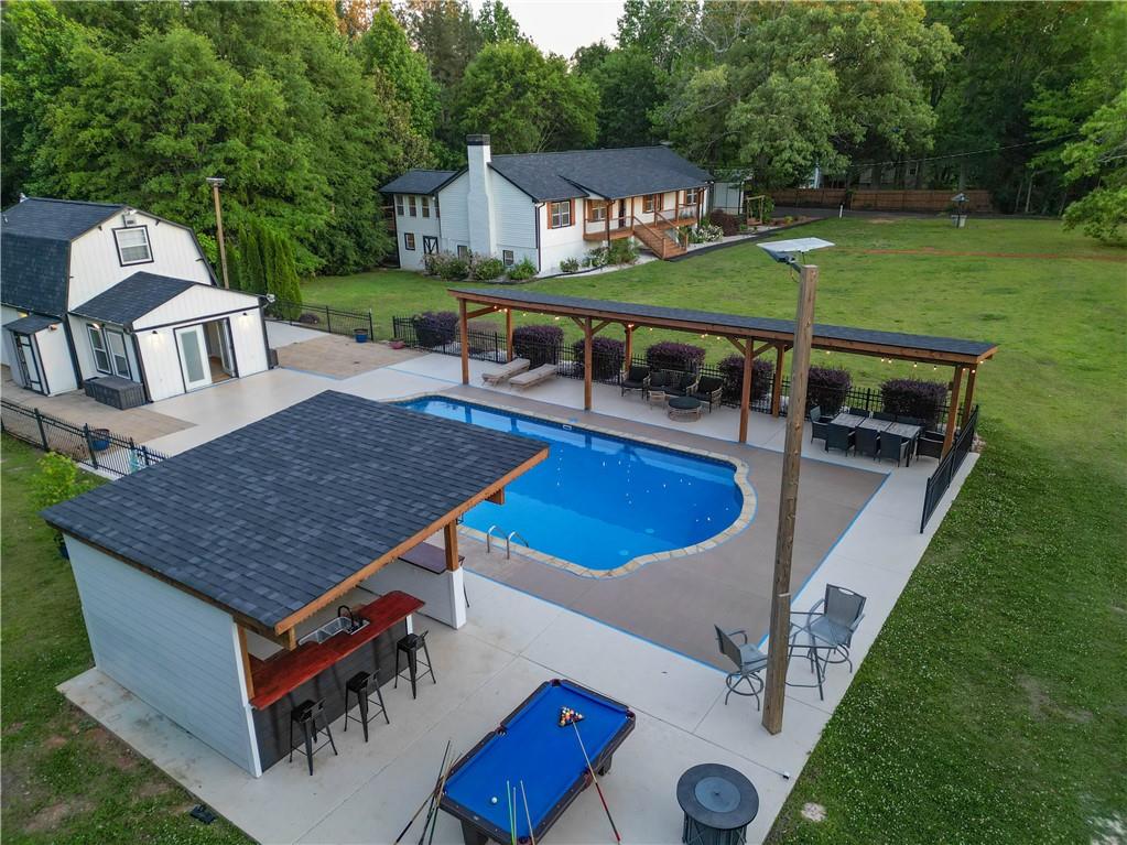 5955 Burnt Hickory Road