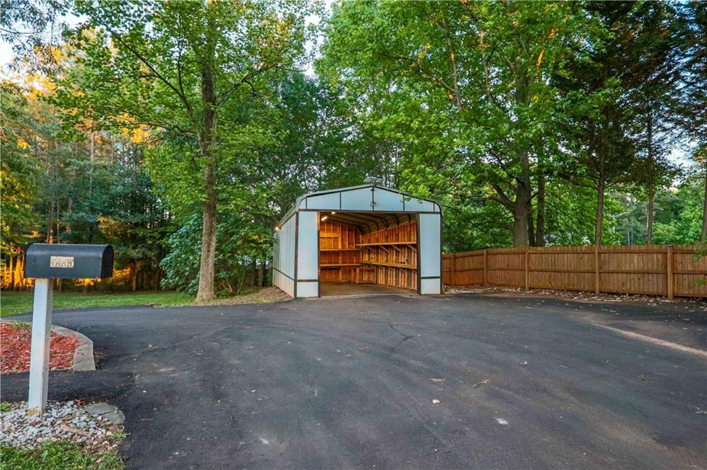 5955 Burnt Hickory Road