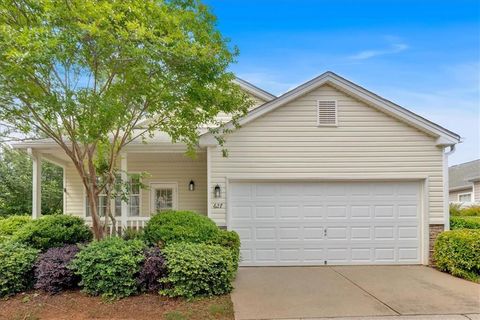 627 W Oaks Drive Woodstock GA 30188