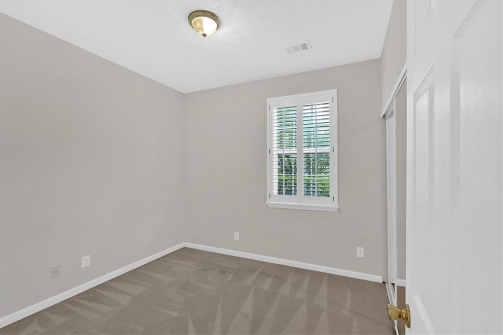627 W Oaks Drive, Woodstock, Georgia image 17