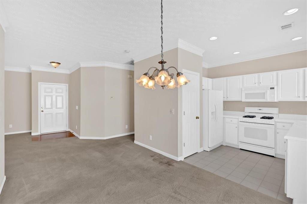 627 W Oaks Drive, Woodstock, Georgia image 11